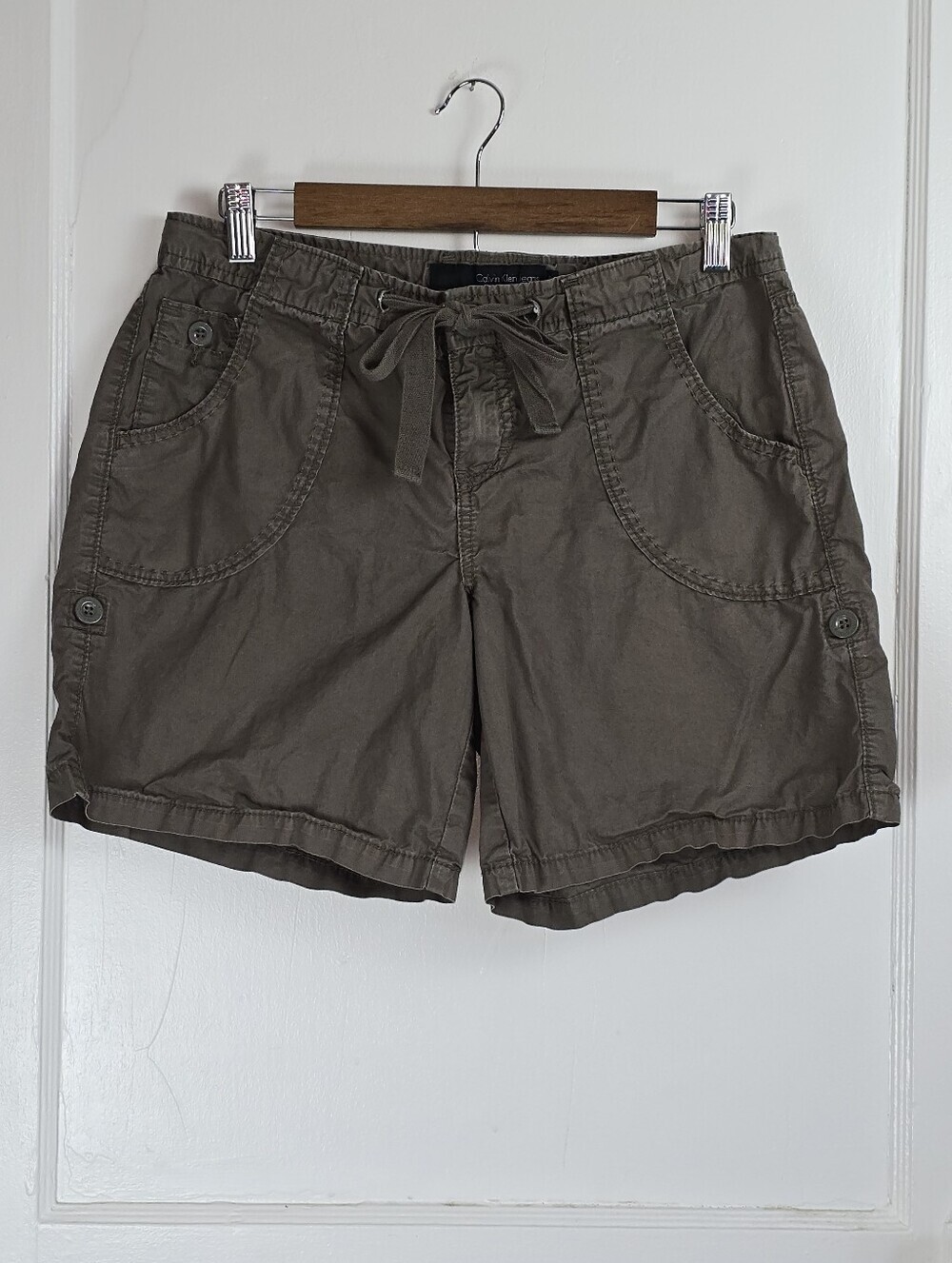 Calvin Klein Olive Khaki Green Midrise 7" Gorpcore Shorts 8
